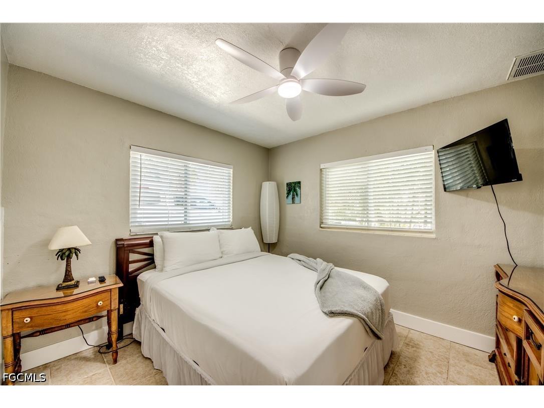 2589 Bayshore Drive Matlacha FL 33993 2026016796 image27