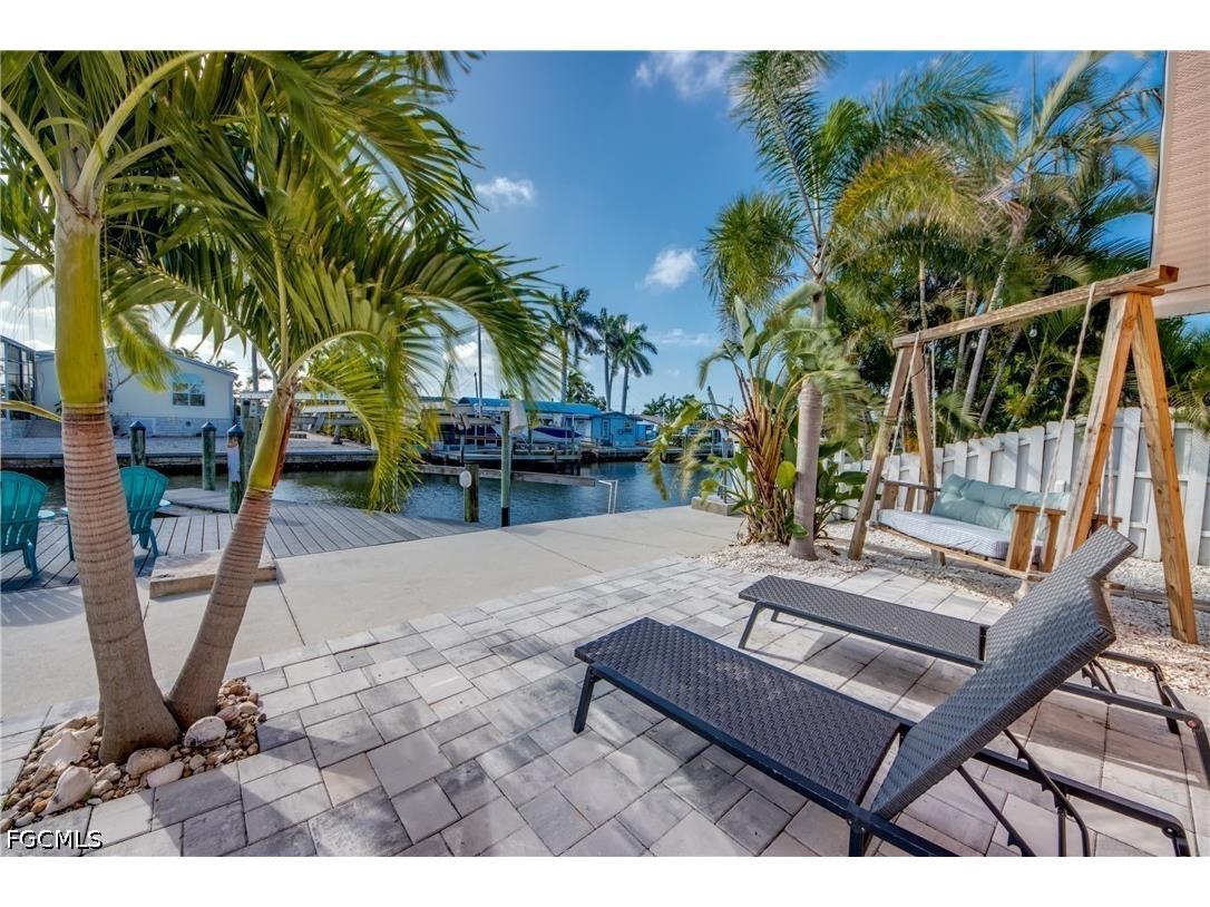 2589 Bayshore Drive Matlacha FL 33993 2026016796 image31