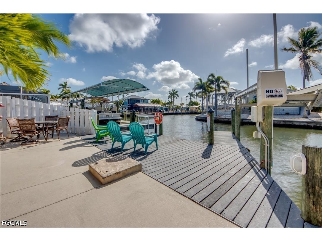 2589 Bayshore Drive Matlacha FL 33993 2026016796 image34