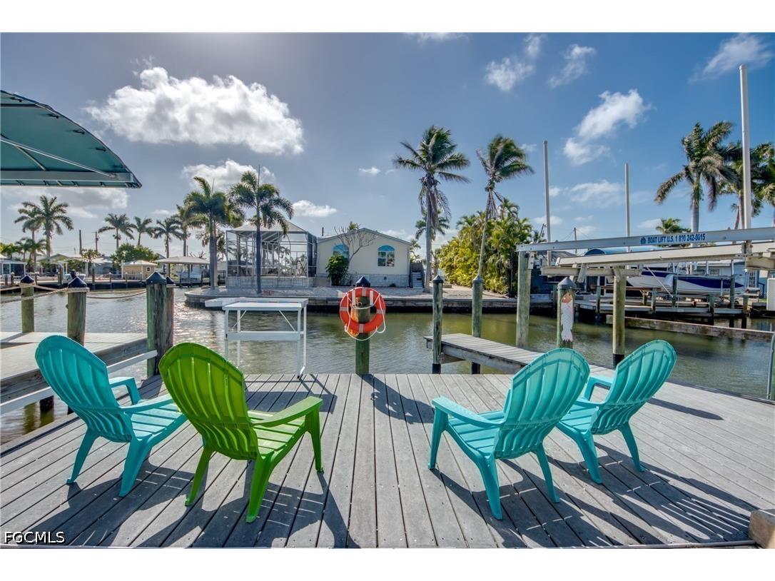 2589 Bayshore Drive Matlacha FL 33993 2026016796 image36