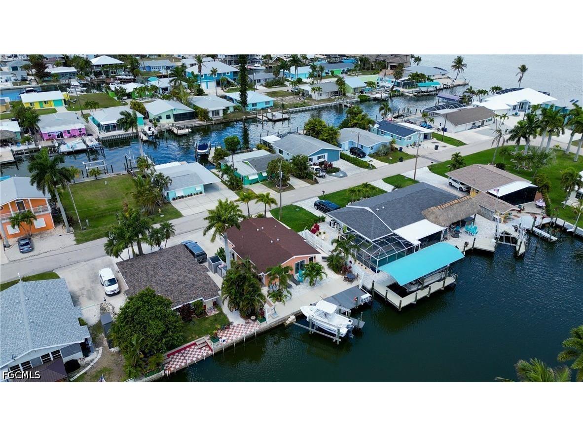 2589 Bayshore Drive Matlacha FL 33993 2026016796 image41