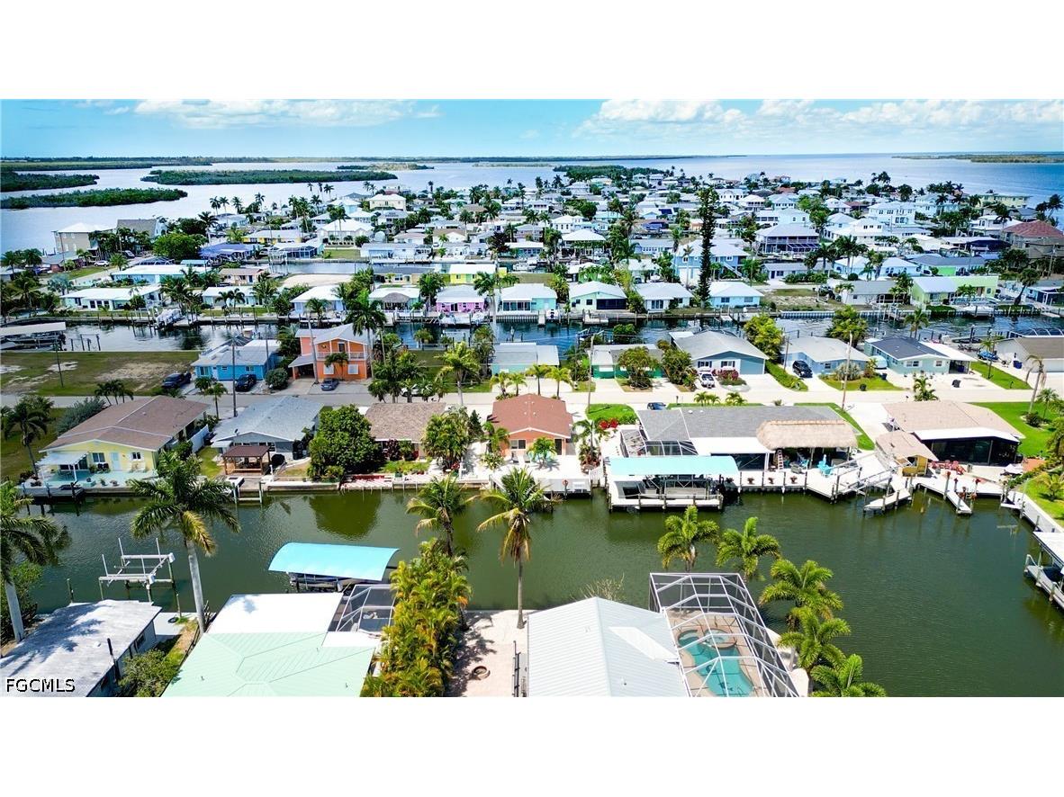 2589 Bayshore Drive Matlacha FL 33993 2026016796 image45