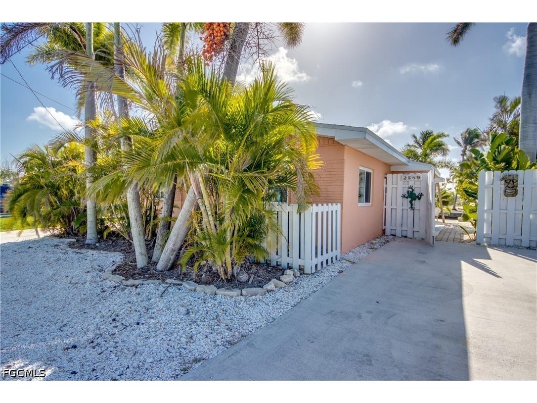 2589 Bayshore Drive Matlacha FL 33993 2026016796 image47