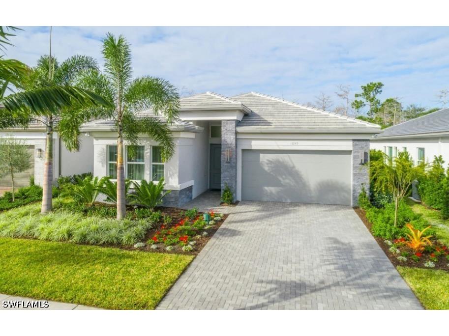 2589 Kingfisher Drive Naples FL 34112 226018768 image1