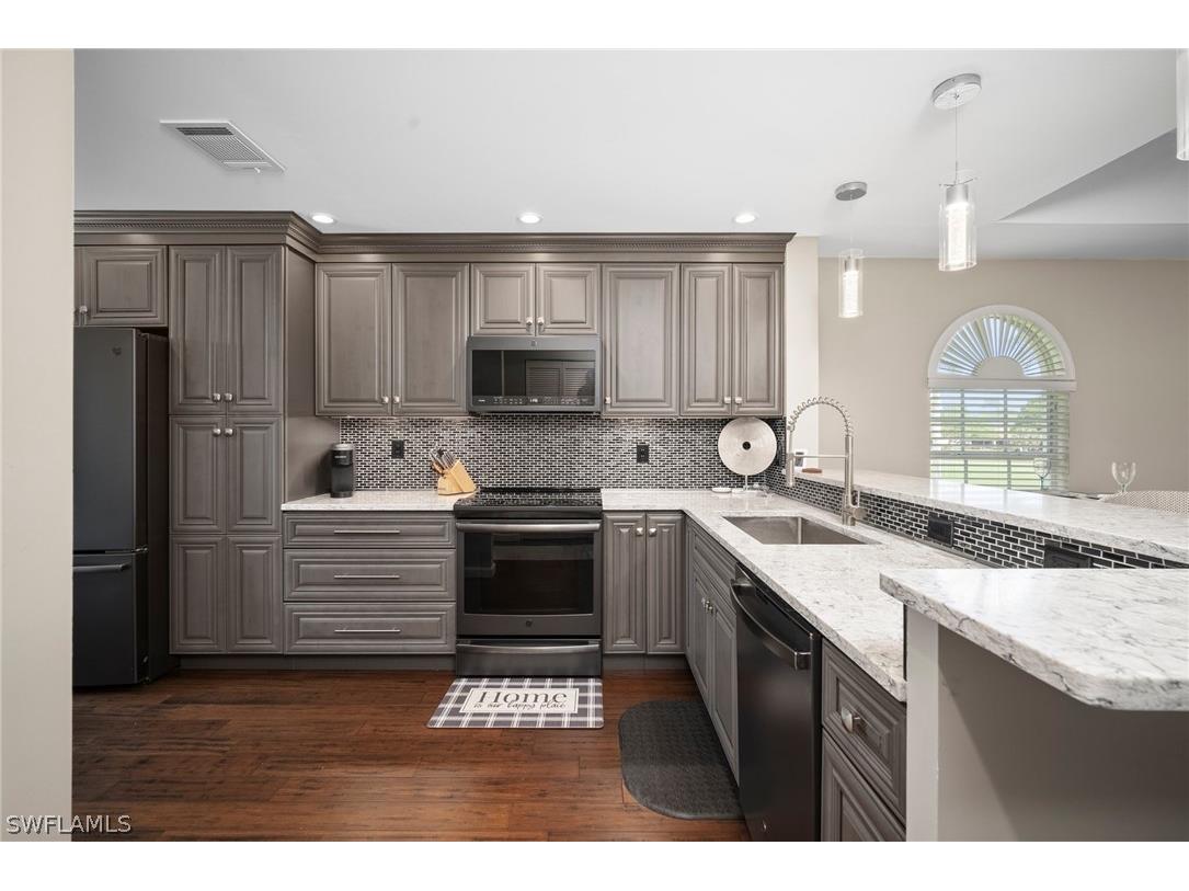 259 Deerwood Circle #6 Naples FL 34113 226007308 image7