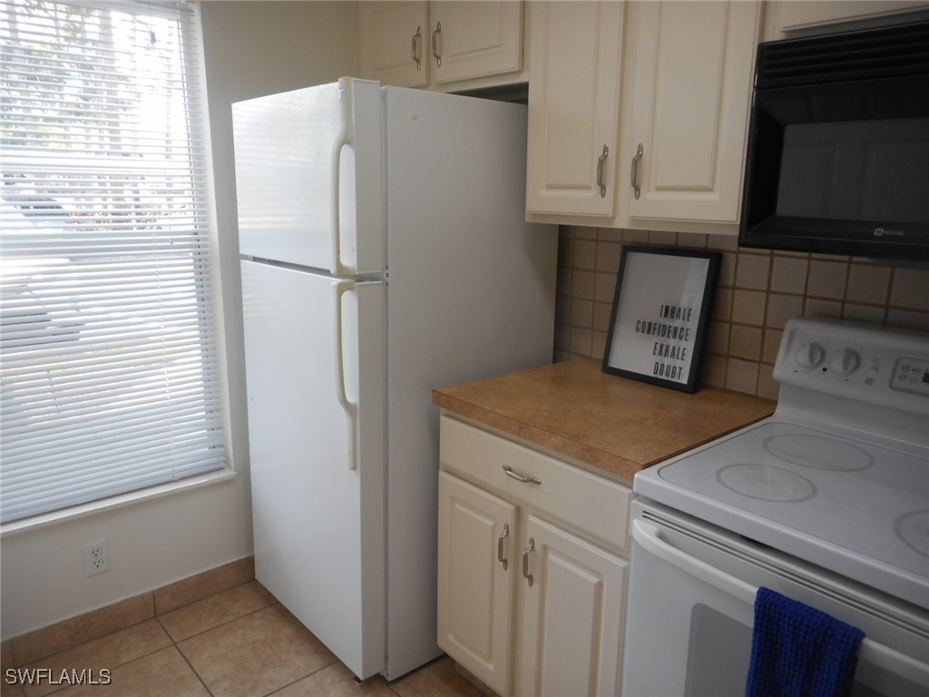 259 Quail Forest Boulevard #106 Naples FL 34105 225073713 image18