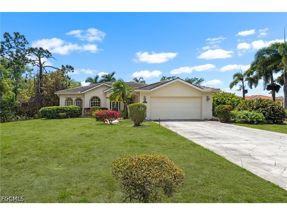 25900 Creekbend Drive Bonita Springs FL 34135 2026014790 image38