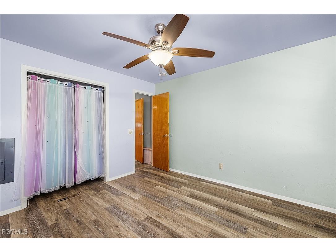 2592 York Road Saint James City FL 33956 2025016539 image23