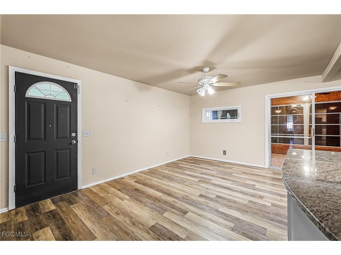2592 York Road Saint James City FL 33956 2025016539 image9