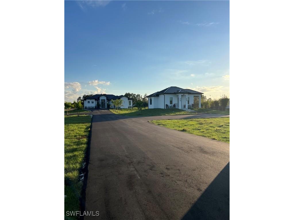 2594 43rd Avenue NE Naples FL 34120 225084668 image1