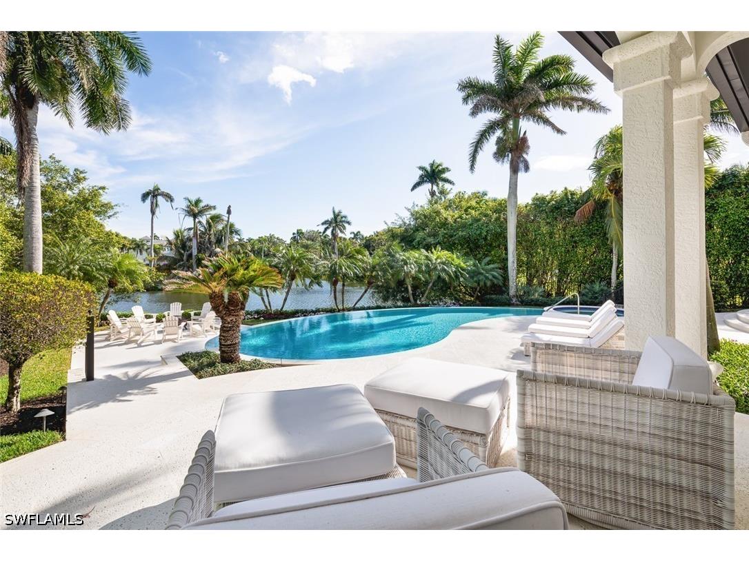 2595 Half Moon Walk Naples FL 34102 226019608 image32