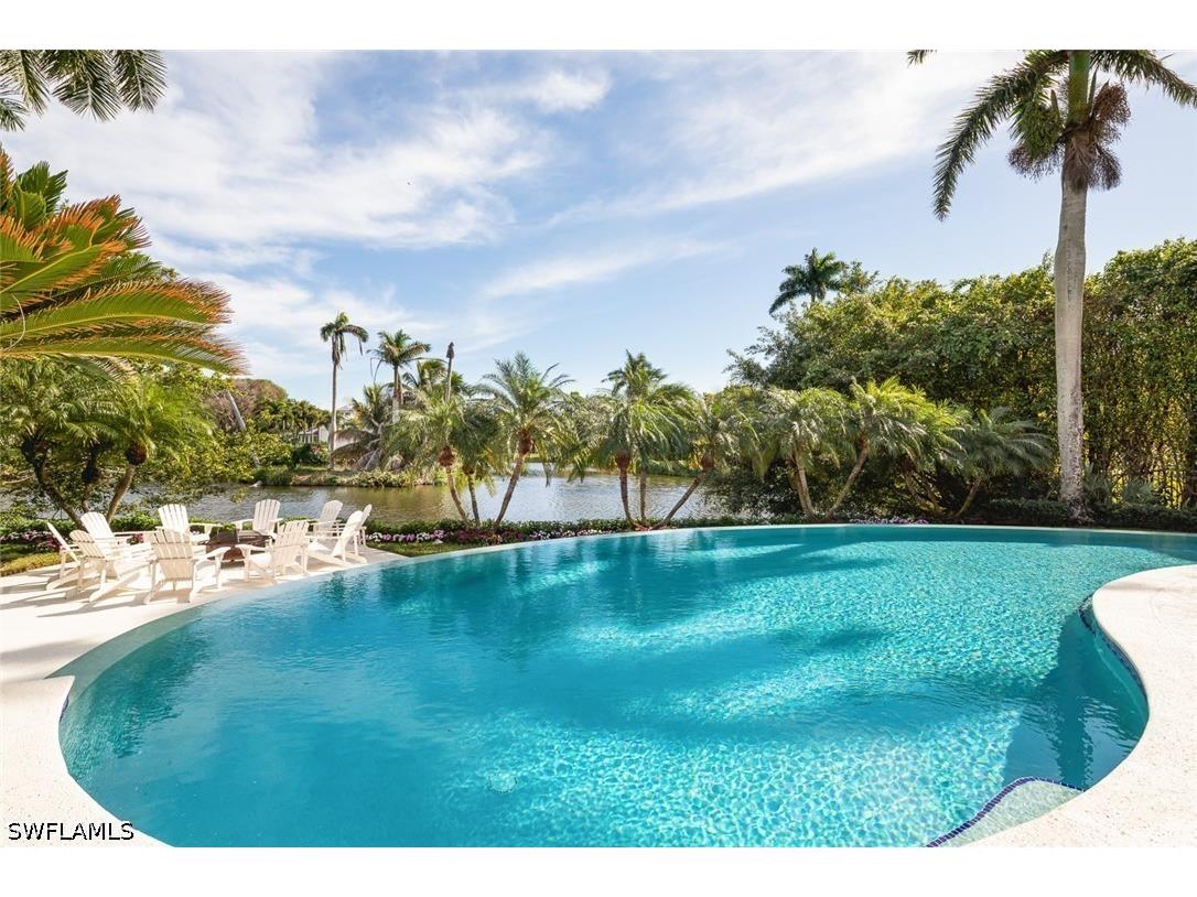 2595 Half Moon Walk Naples FL 34102 226019608 image33