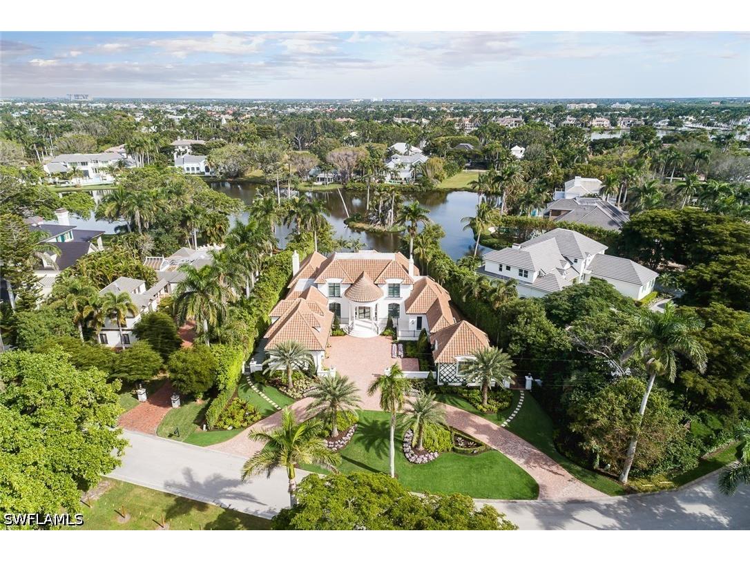 2595 Half Moon Walk Naples FL 34102 226019608 image45