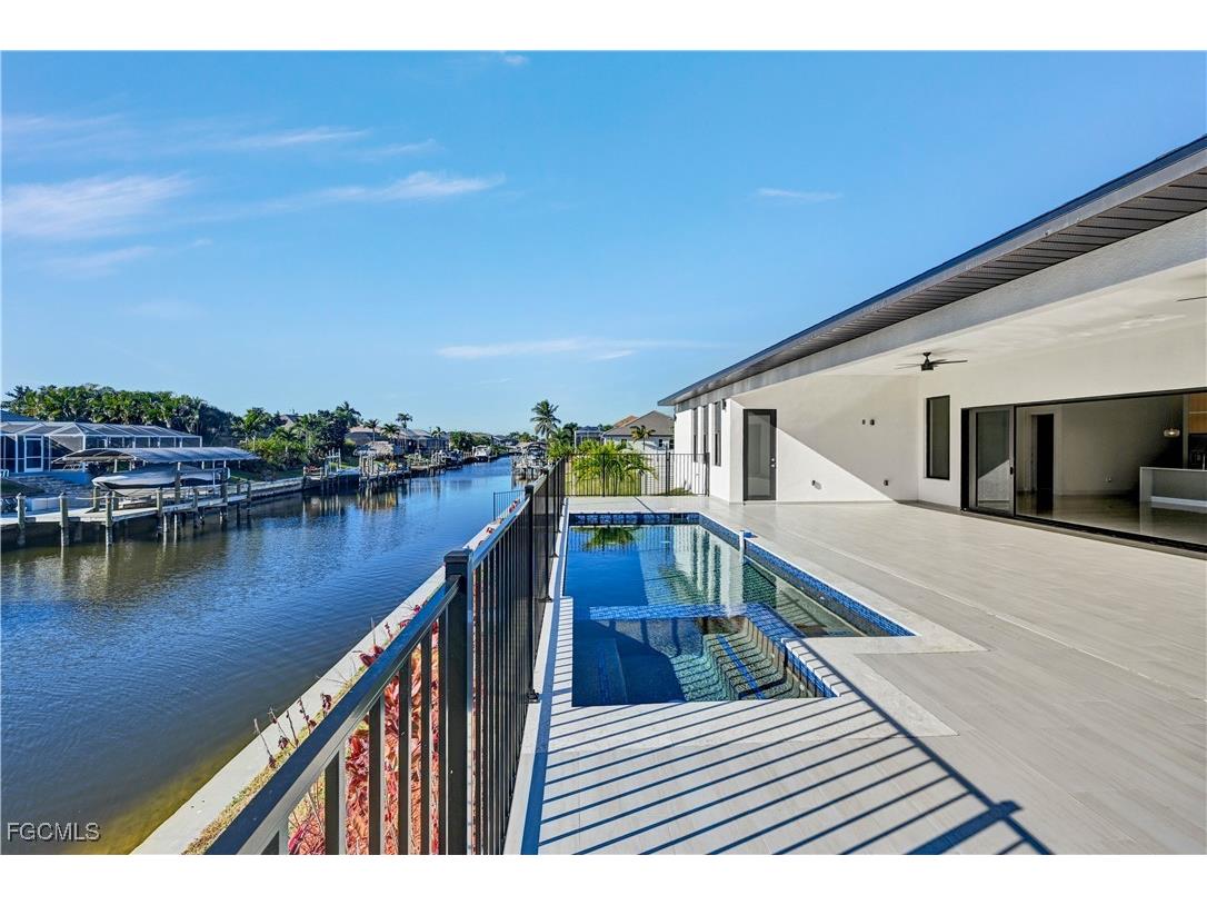 2596 Surfside Boulevard Cape Coral FL 33914 2025016755 image6