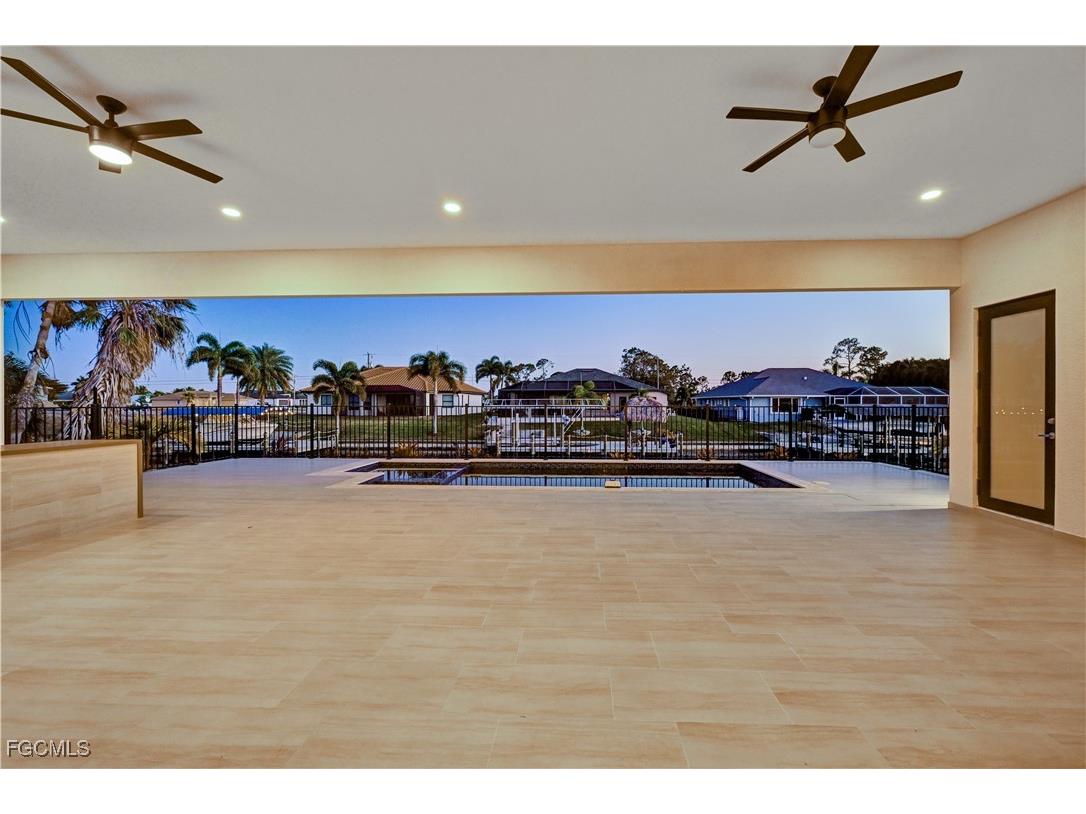 2596 Surfside Boulevard Cape Coral FL 33914 2025016755 image7