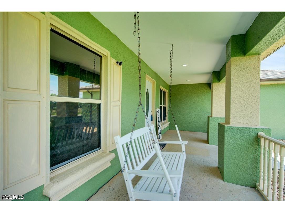 26 NE 8th Terrace Cape Coral FL 33909 2026020547 image3