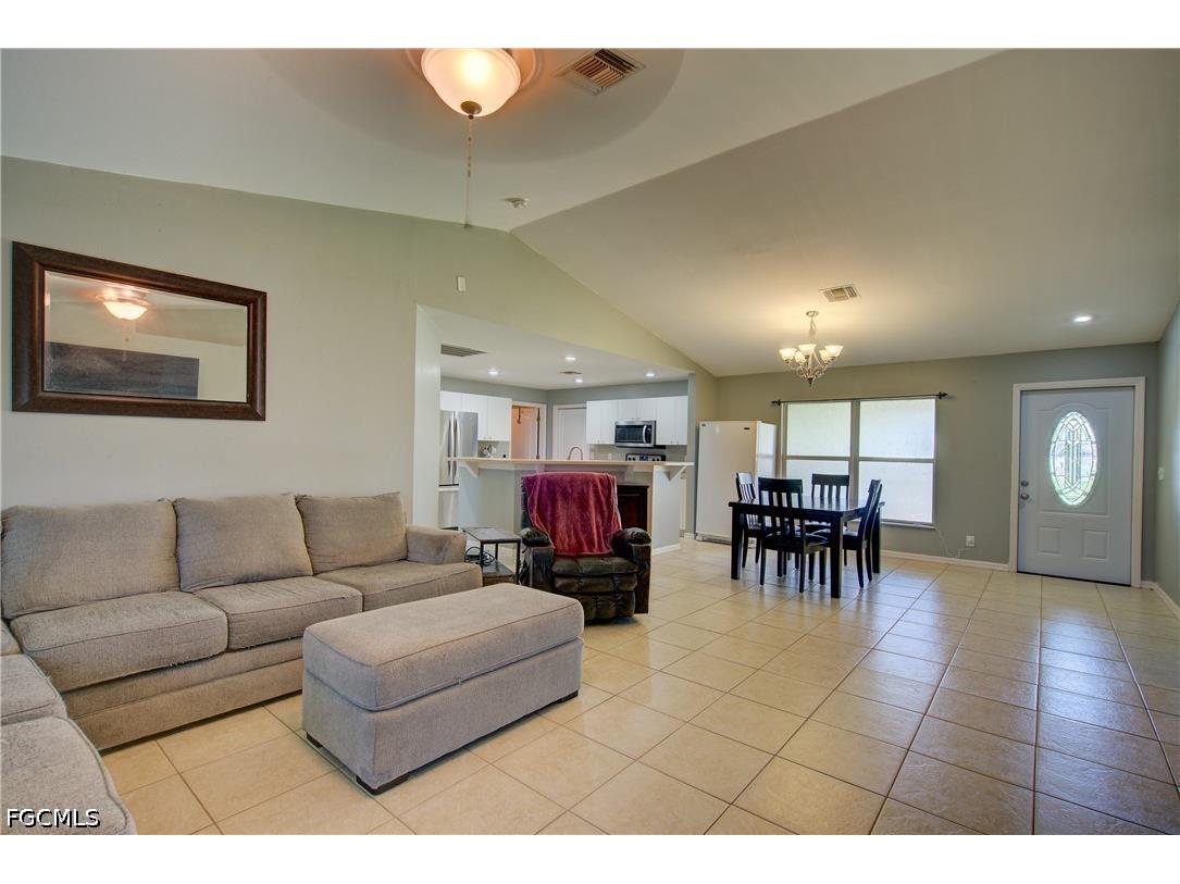 26 NE 8th Terrace Cape Coral FL 33909 2026020547 image4