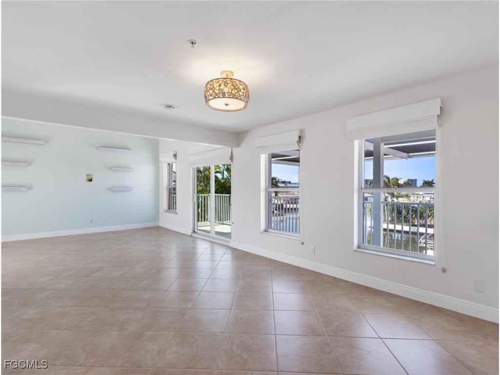 26 Palmview Boulevard Fort Myers Beach FL 33931 2025016809 image8