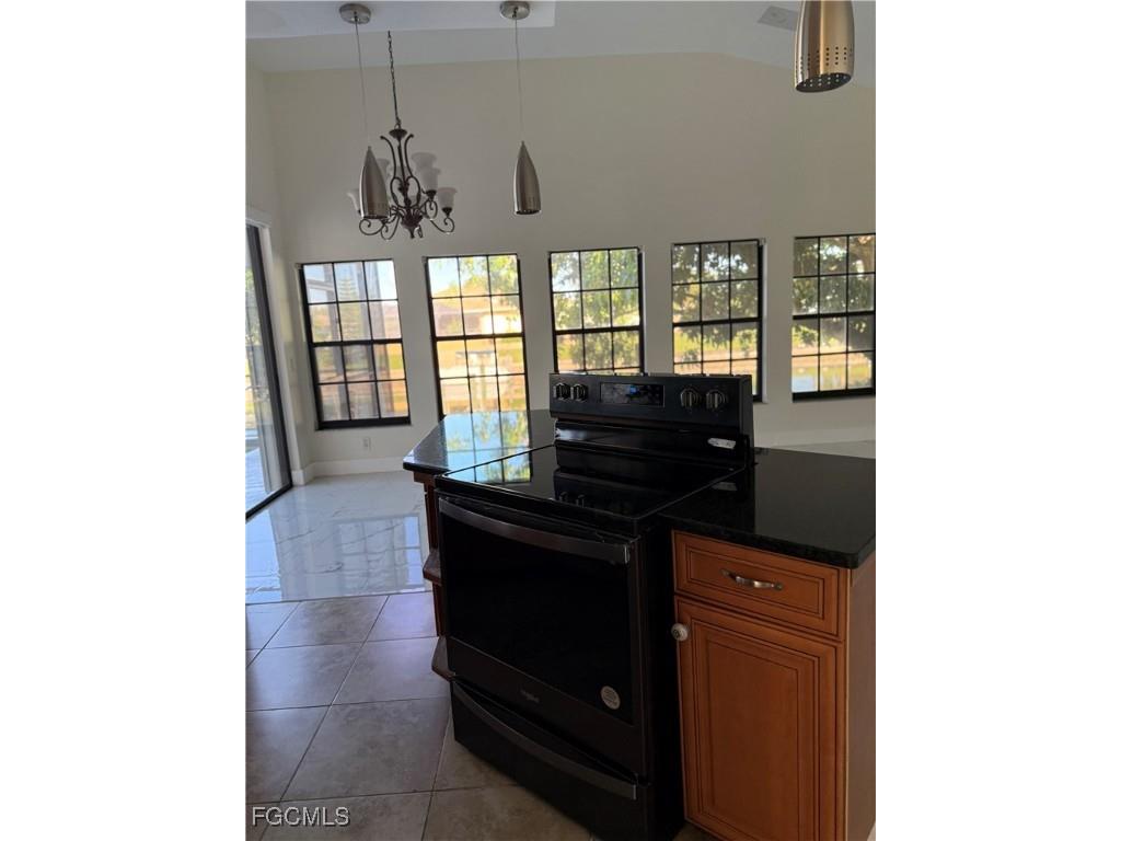 26 SE 13th Avenue Cape Coral FL 33990 2025006565 image7