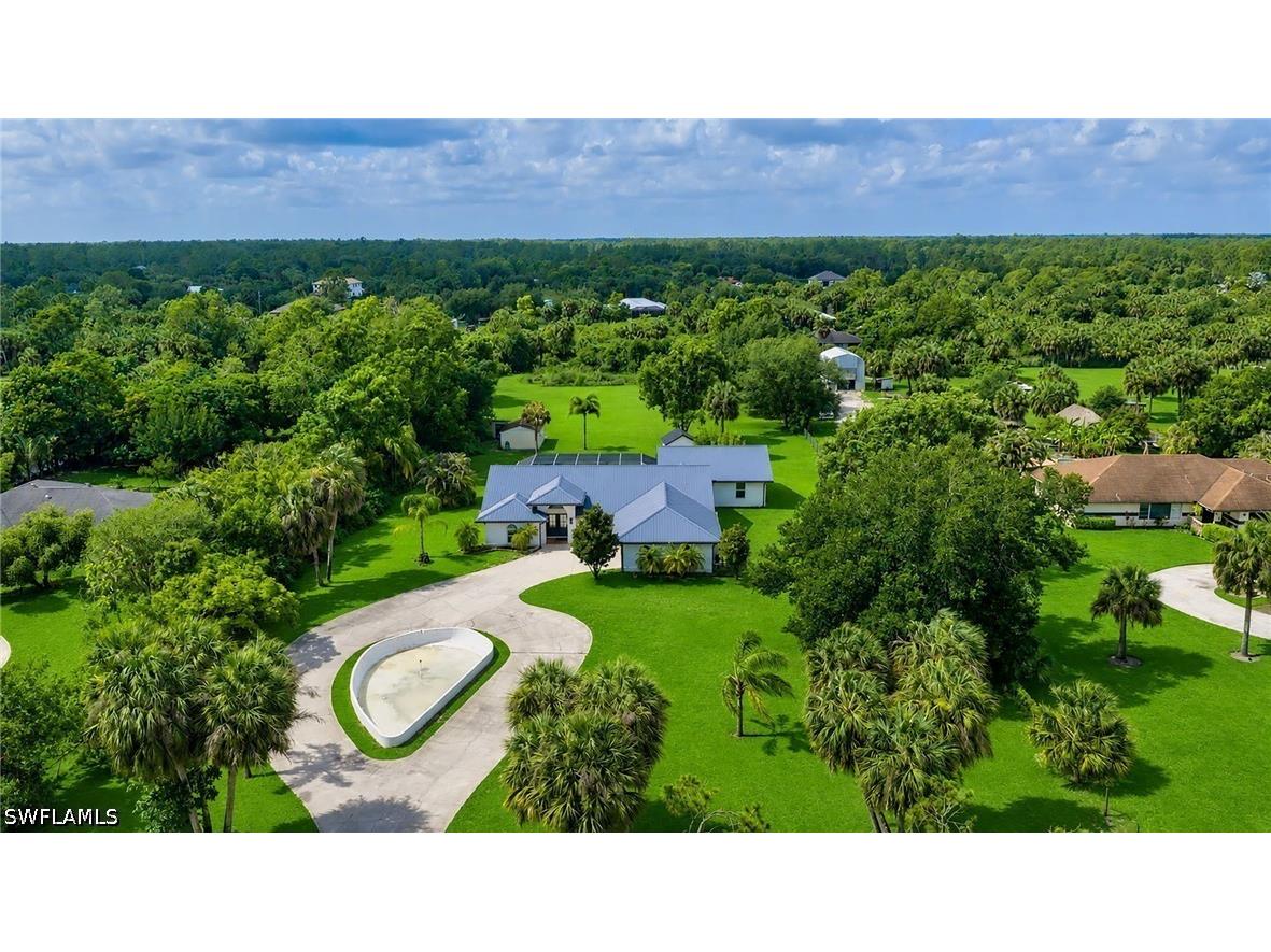 260 20th Avenue NE Naples FL 34120 226021289 image1