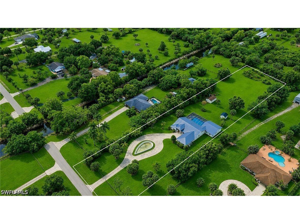 260 20th Avenue NE Naples FL 34120 226021289 image2