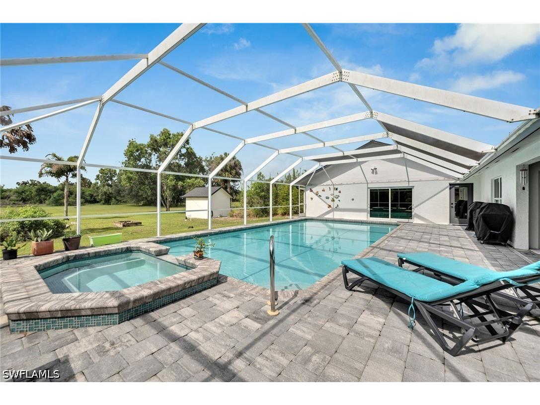 260 20th Avenue NE Naples FL 34120 226021289 image24