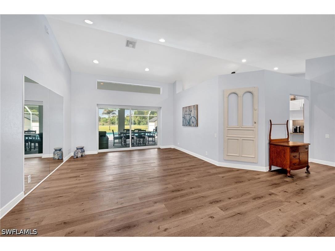 260 20th Avenue NE Naples FL 34120 226021289 image4