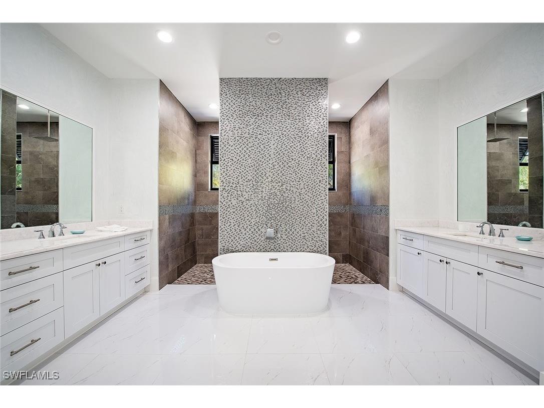 260 23rd Street NW Naples FL 34120 225032372 image11