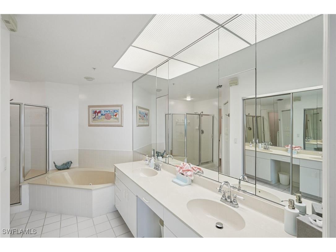 260 Barefoot Beach Boulevard #302 Bonita Springs FL 34134 225071880 image16