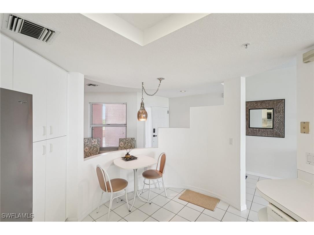 260 Barefoot Beach Boulevard #302 Bonita Springs FL 34134 225071880 image8