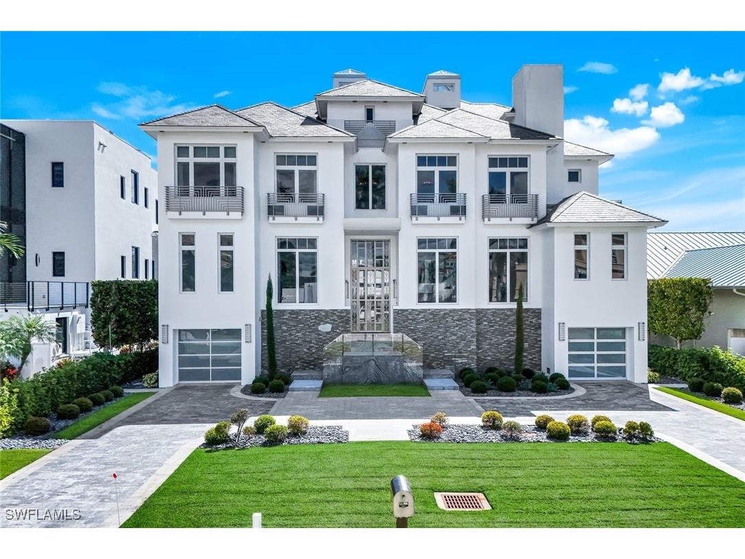 260 Channel Drive Naples FL 34108 225076105 image1