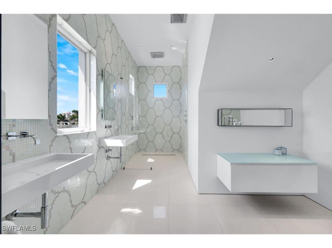 260 Channel Drive Naples FL 34108 225076105 image29