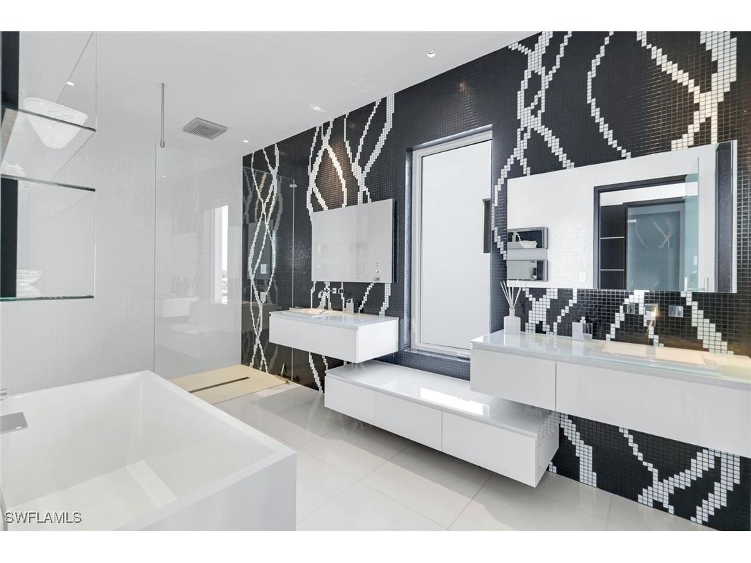 260 Channel Drive Naples FL 34108 225076105 image31