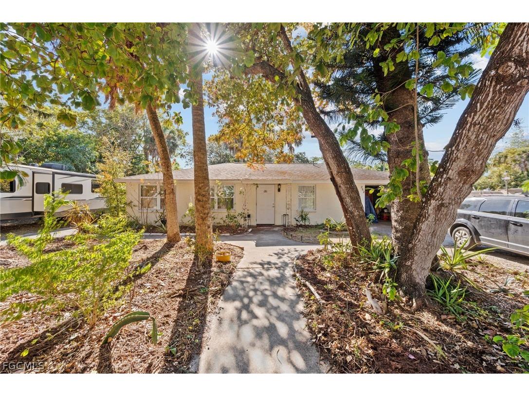 260 Delray Avenue Fort Myers FL 33905 2026007047 image2