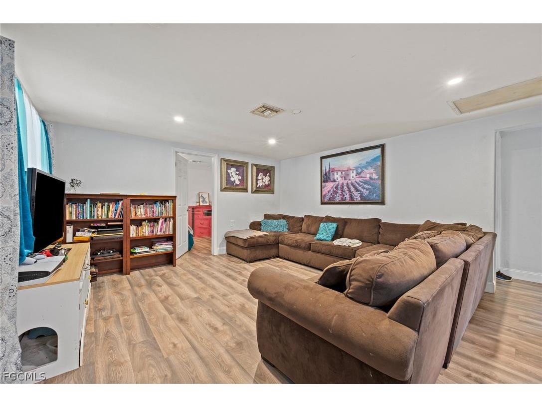 260 Delray Avenue Fort Myers FL 33905 2026007047 image7