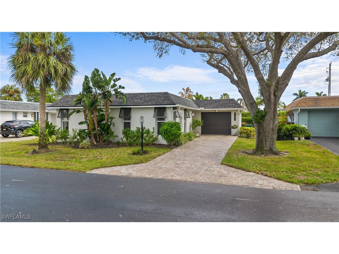 260 Lanchester Court #36 Naples FL 34112 225078046 image2