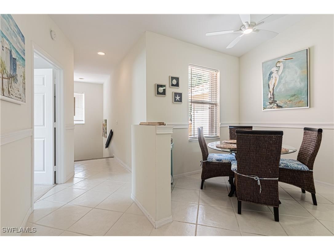 260 Robin Hood Circle #202 Naples FL 34104 225051106 image5