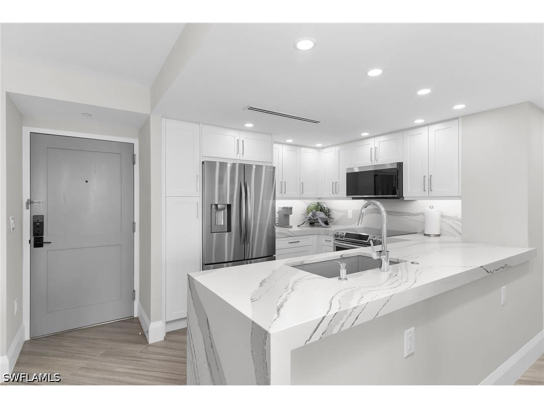260 Seaview Court #1409 Marco Island FL 34145 226019431 image2