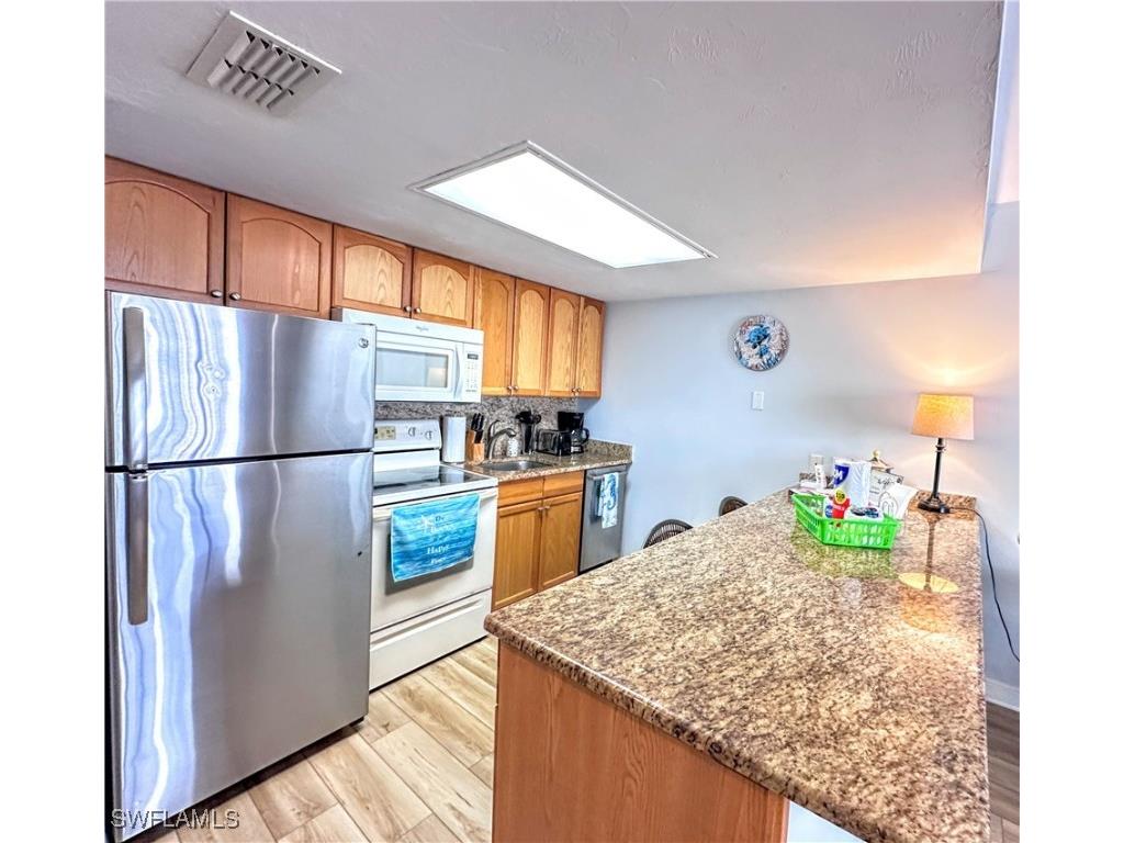 260 Southbay Drive #204 Naples FL 34108 225060401 image5