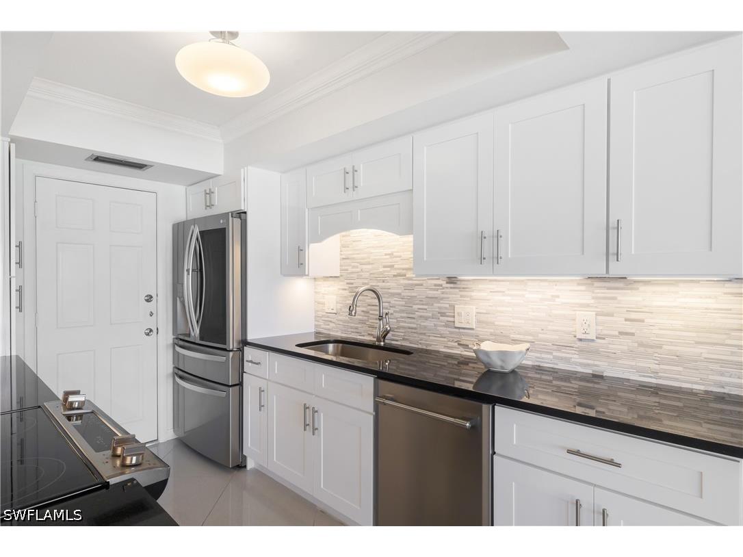 2600 Gulf Shore Boulevard N #54 Naples FL 34103 226023912 image12