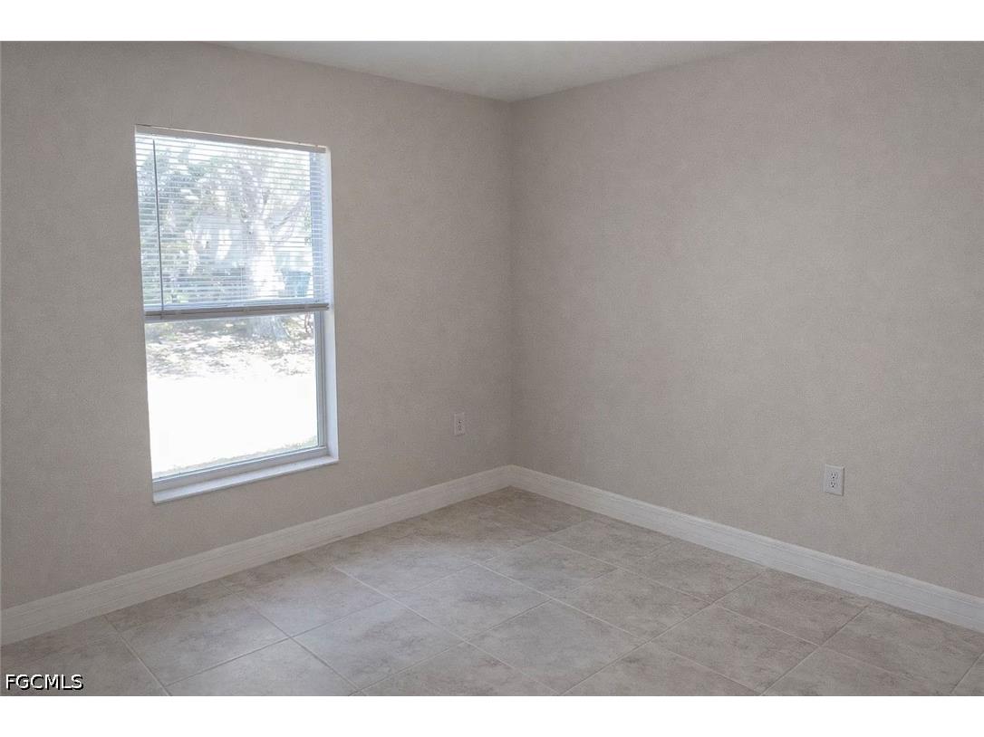 2600 NW 4th Avenue Cape Coral FL 33993 2026018985 image7