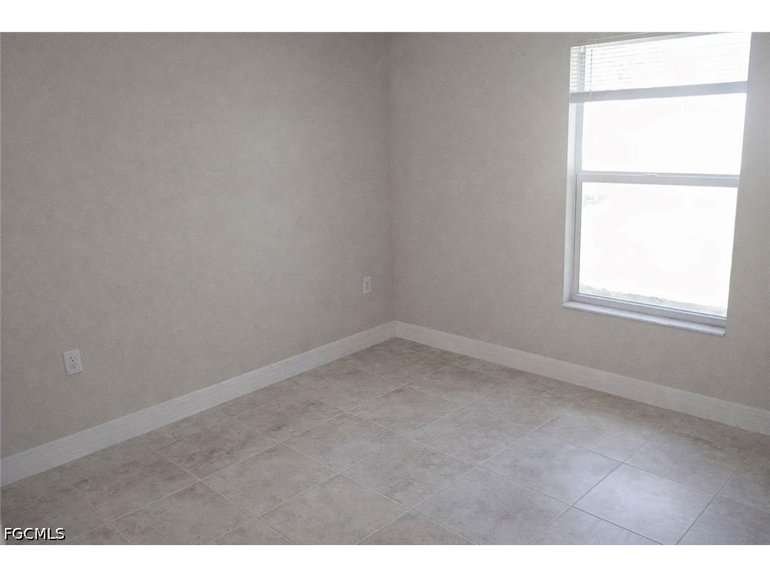2600 NW 4th Avenue Cape Coral FL 33993 2026018985 image8