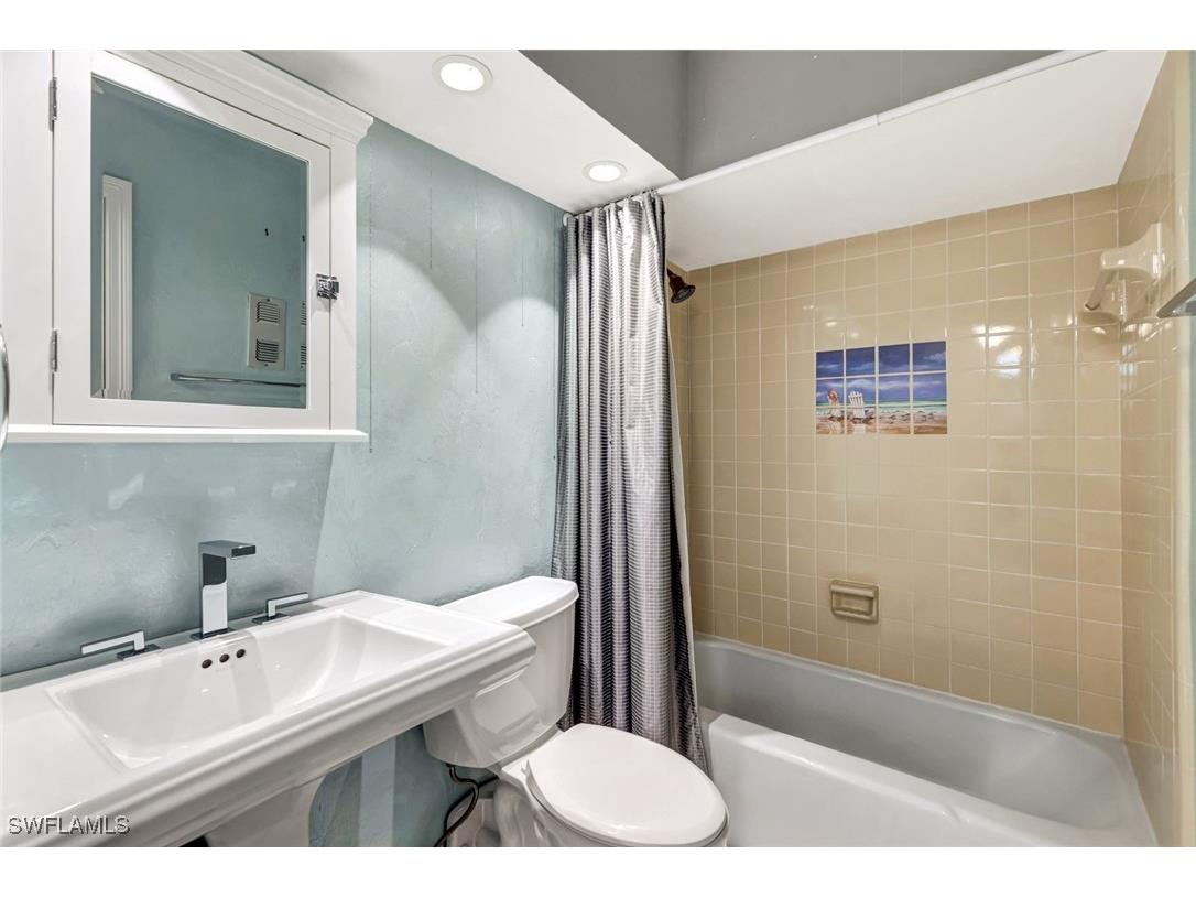 26000 Hickory Boulevard #203 Bonita Springs FL 34134 226003422 image12
