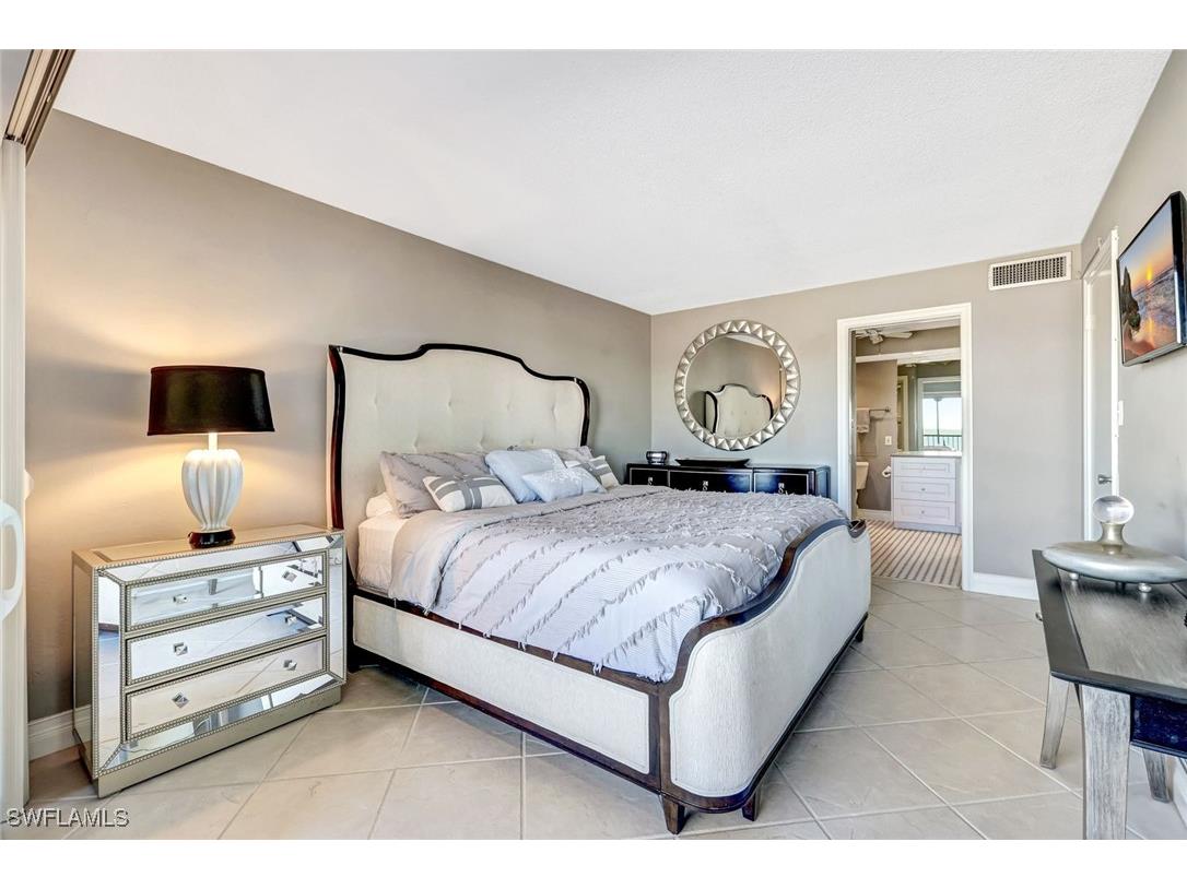 26000 Hickory Boulevard #203 Bonita Springs FL 34134 226003422 image7