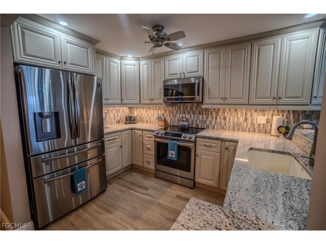 26000 Hickory Boulevard #303 Bonita Springs FL 34134 2026011710 image5