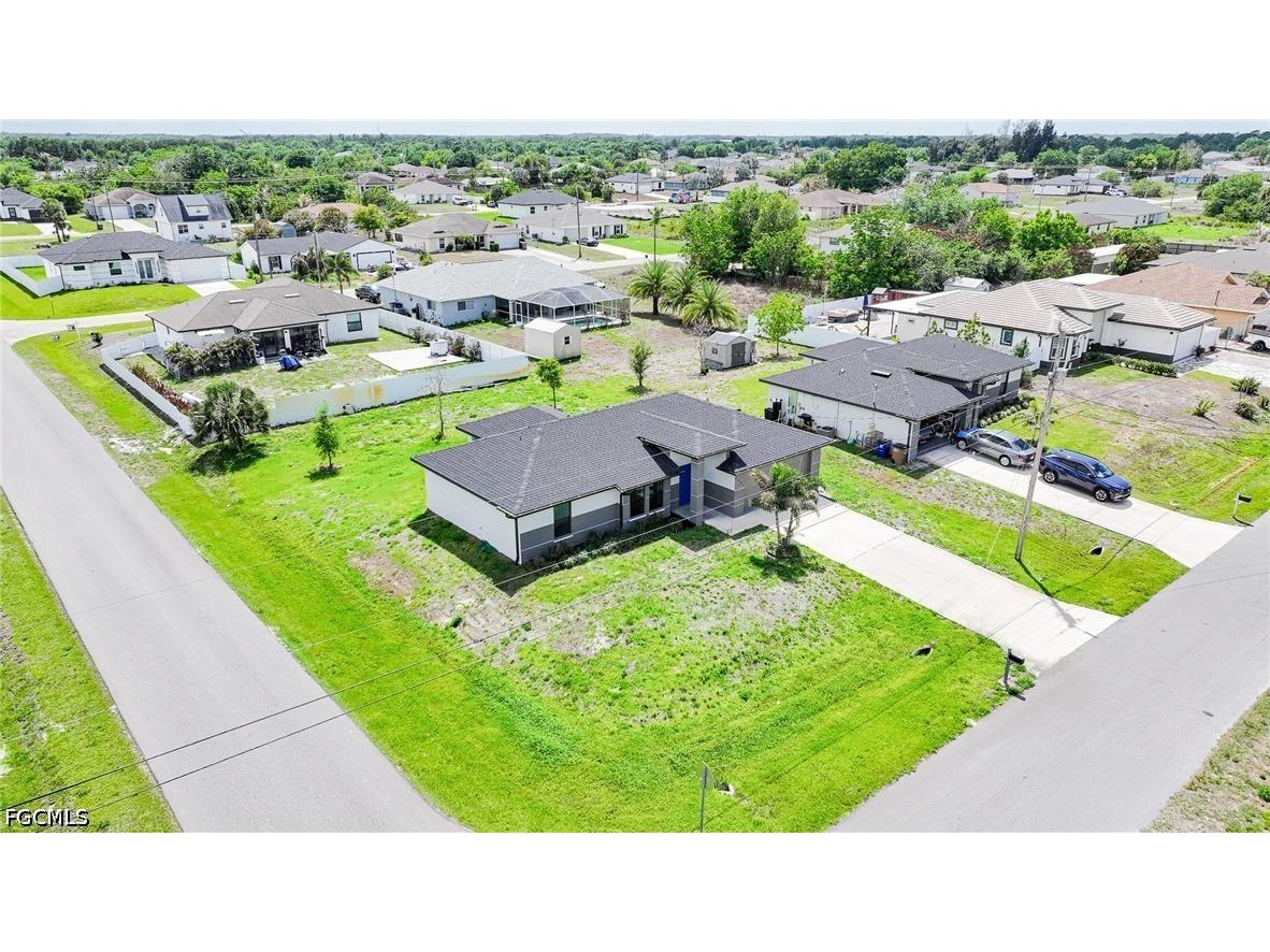 2601 43rd Street SW Lehigh Acres FL 33976 2026015831 image2