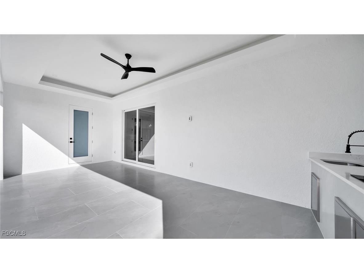 2601 44th Street SW Lehigh Acres FL 33976 2025017604 image11