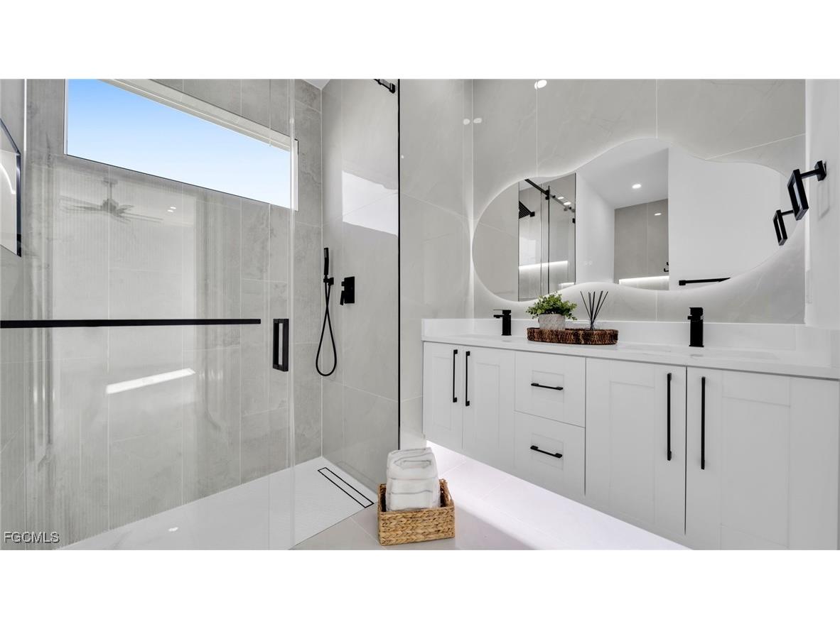 2601 44th Street SW Lehigh Acres FL 33976 2025017604 image20