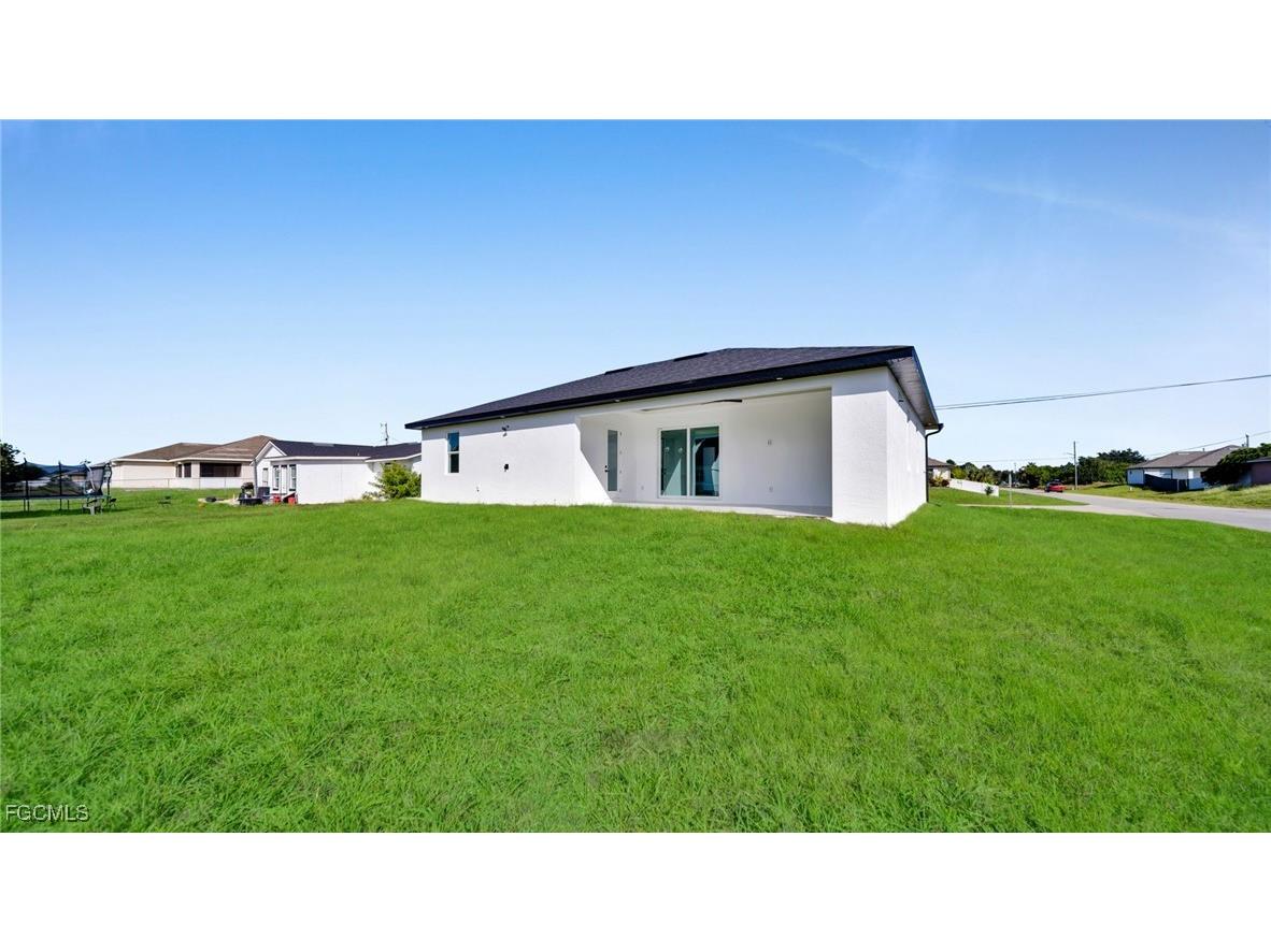 2601 44th Street SW Lehigh Acres FL 33976 2025017604 image31