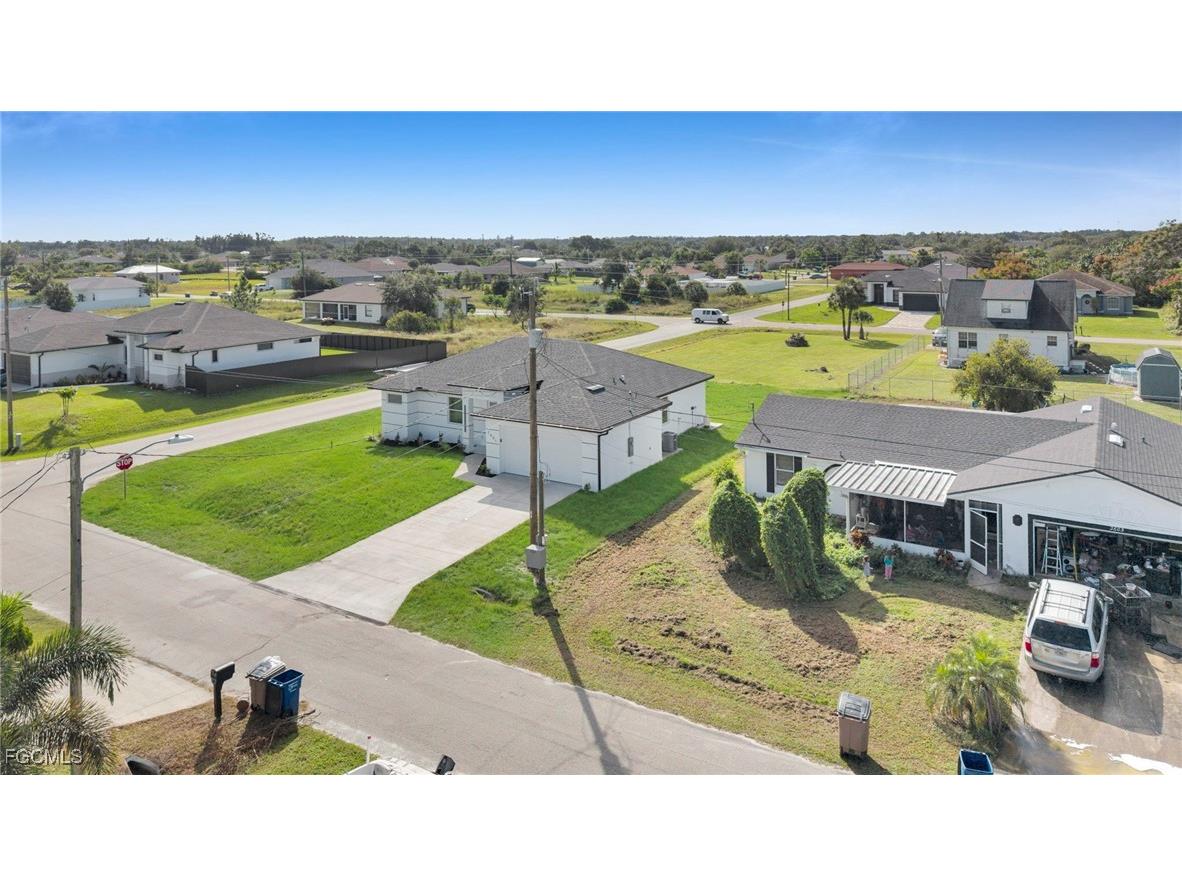 2601 44th Street SW Lehigh Acres FL 33976 2025017604 image35